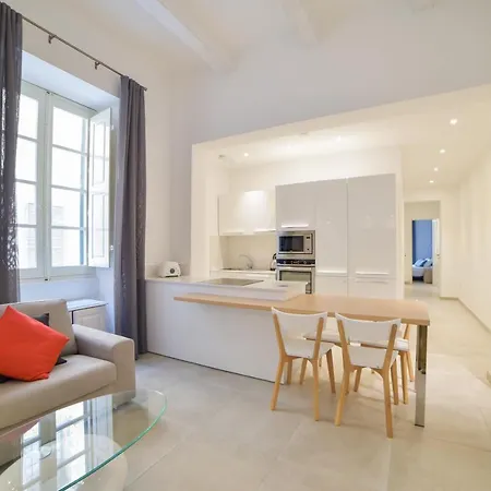 Ca1- By Vallettastay アパート